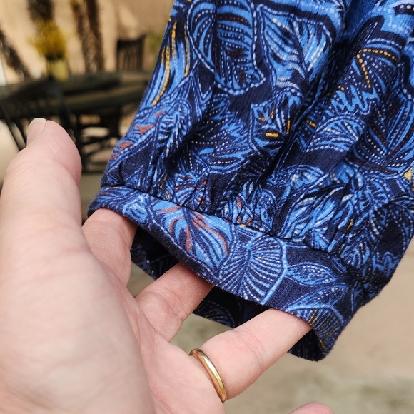 Democracy Blue Leaf-Print Ruffled V-Neck Top - Picture 4 of 7